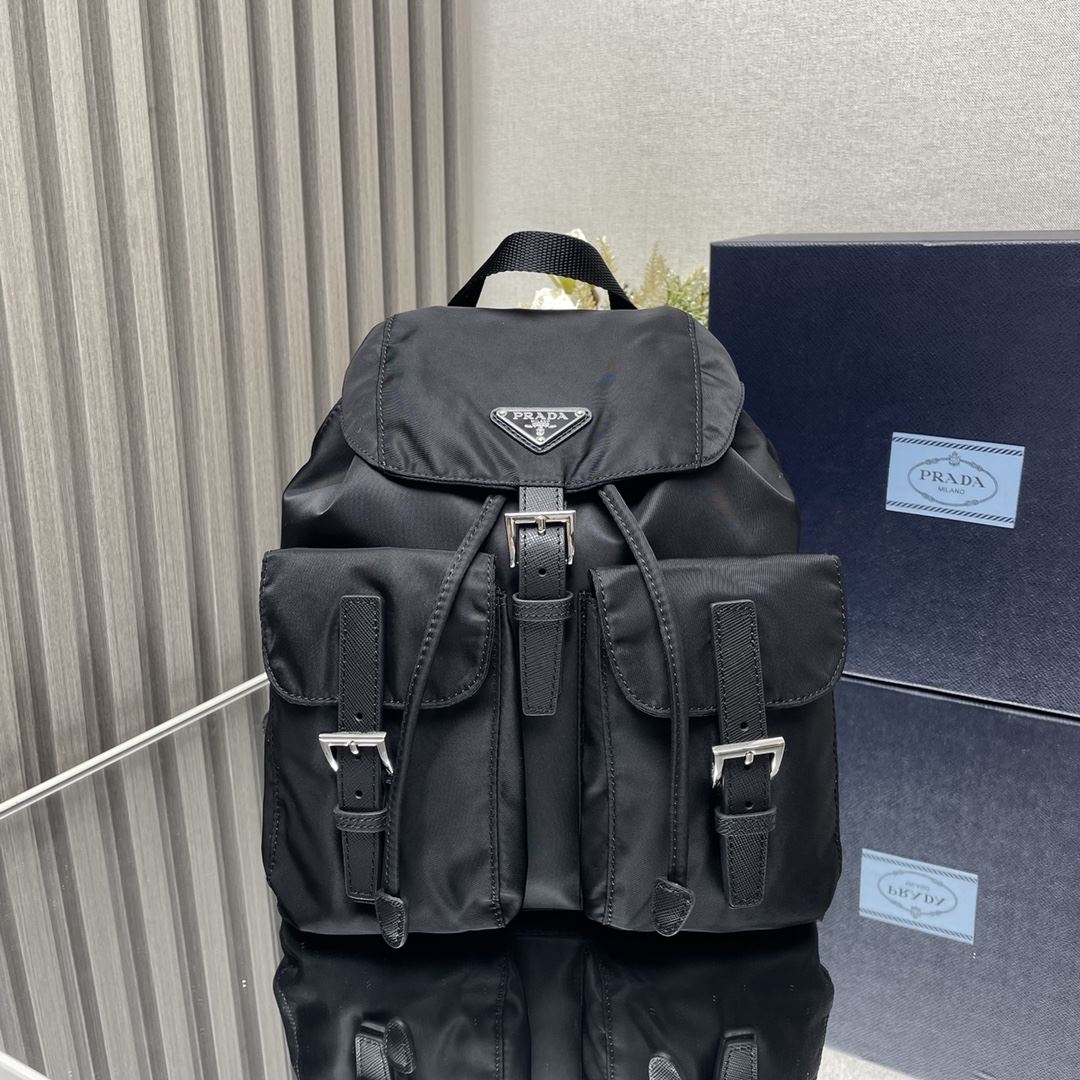 Pra*a backpacks